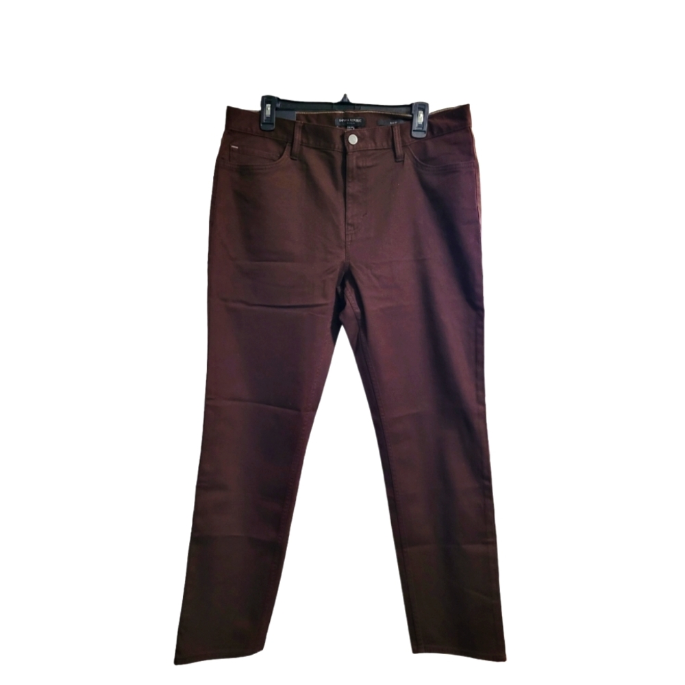 NWT Banana Republic Traveler Slim Fit Jeans Deep Burgundy  34W 30L
